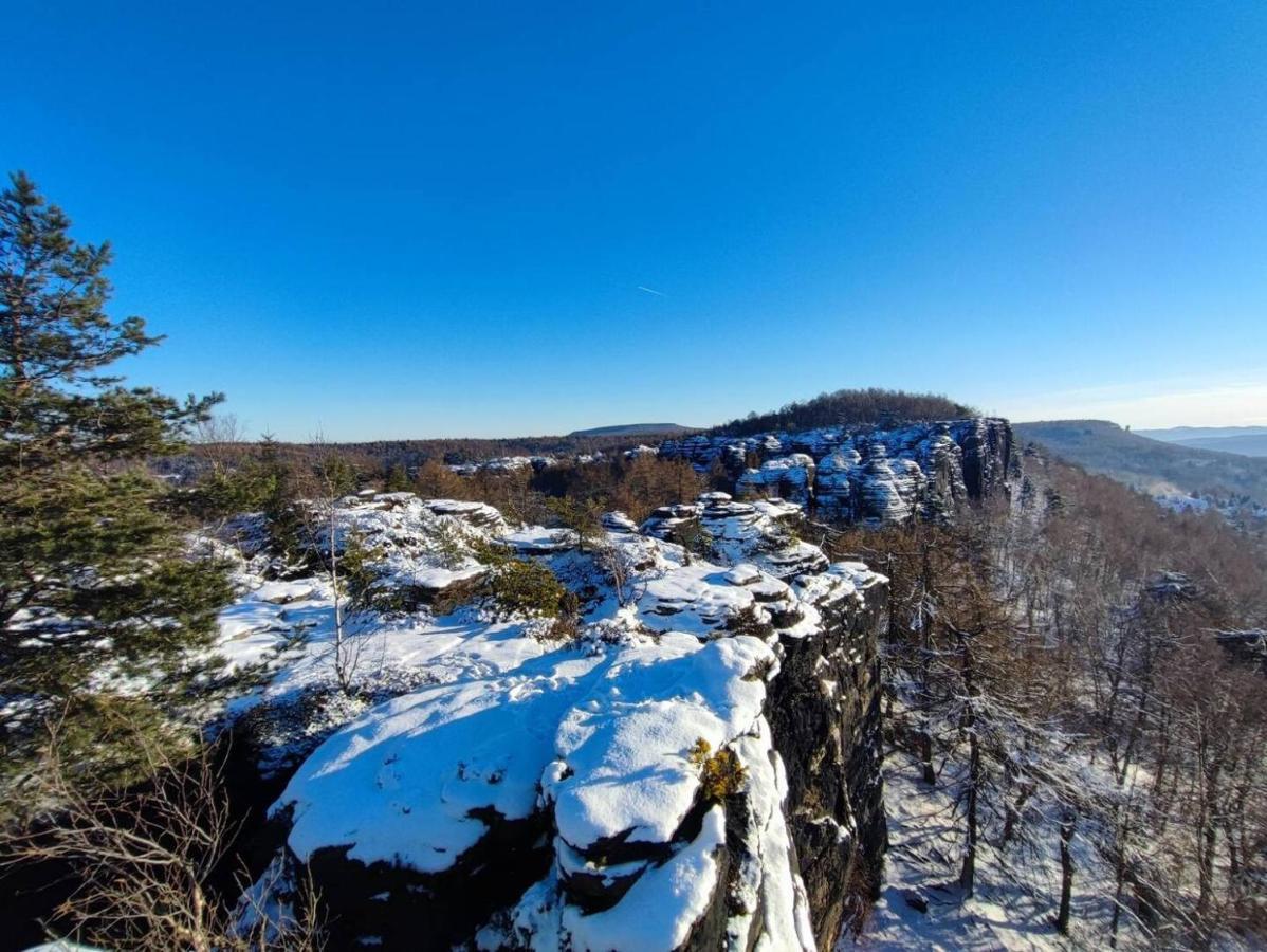 Lovely Fully-Equipped Studio In Tisa Village. Rocks Only 5 Minutes Walk Esterno foto